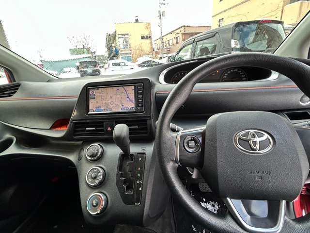 �i�r�������A�[���������y�E�f���������y���݂��������B