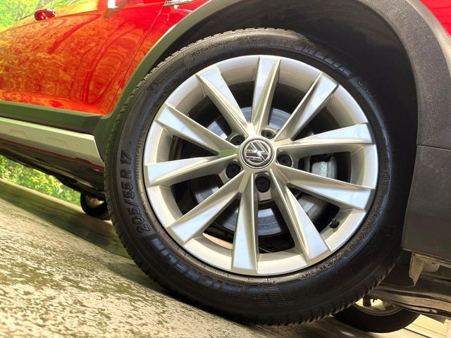 �y����17�C���`�A���~�z�C�[���z�O�ςɃ}�b�`���������A���~�z�C�[���𑕒����Ă���܂��B�e��ЊO�A���~�z�C�[����A�X�^�b�h���X�^�C�����戵�����Ă���܂��B���񂲑��k����������