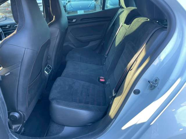 �C�ɂȂ邨�Ԃ�����܂�����E�̓d�b�ԍ����璼�ڂ��X�ɂ��₢���킹���������B�x�����@����ԗ����A��Ԃ܂łȂ�ł������������Ē����܂��B�X�^�b�t�ꓯ���A�����҂����Ă���܂��B