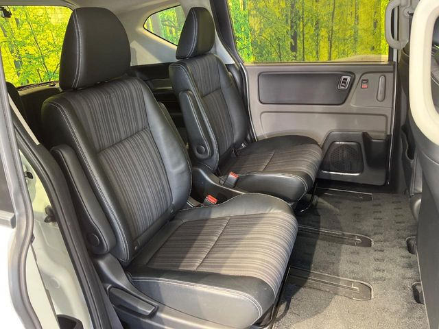 ���ڒ����̓E�H�[�N�X���[�ƂȂ��Ă���܂��B���ڂƎO��ڂ̈ړ�����~�肪�Ƃ��Ă��y�ɂȂ�̂ŁA���~��̍ۂ��X�g���X�������邱�Ƃ͂���܂����