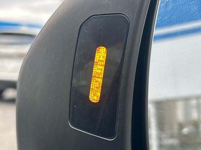 �y�����r�[�N���f�B�e�B�N�V�����z���s���A�h�A�~���[�̎��p�ɂȂ�₷���ӏ��Ɍ㑱�Ԃ��ڋ߂���ƃT�C�h�~���[�t�߂Ɍx����\���A�h���C�o�[�ɒ��ӊ��N�ƁA����̍ۂ̓n���h��������A�V�X�g�����܂��B