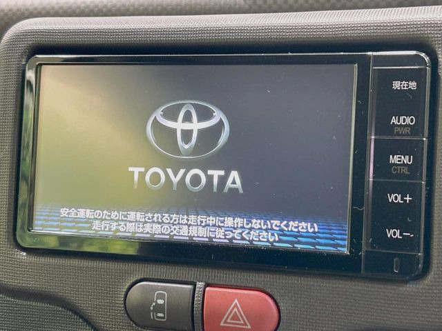 �y�����i�r�z�l�C�̏����i�r�𑕔����Ă���܂��B�i�r�̎g���₷���͂������A�I�[�f�B�I�@�\���[��!�L�����v�◷�s�͂������A�ʋ΂┃�����ȂǕ��i�̃h���C�u���y�����Ȃ�͂���