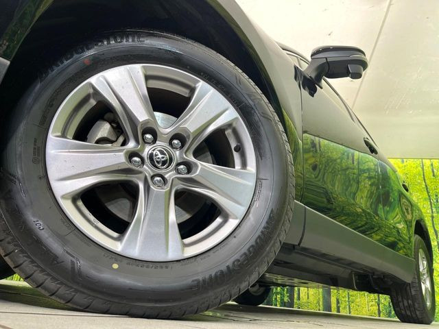 �y����17�C���`�A���~�z�C�[���z�O�ςɃ}�b�`���������A���~�z�C�[���𑕒����Ă���܂��B�e��ЊO�A���~�z�C�[����A�X�^�b�h���X�^�C�����戵�����Ă���܂��B���񂲑��k����������