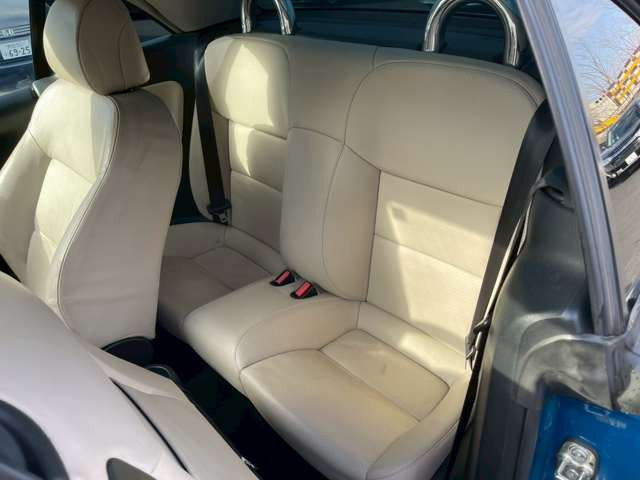 �C�ɂȂ邨�Ԃ�����܂�����E�̓d�b�ԍ����璼�ڂ��X�ɂ��₢���킹���������B�x�����@����ԗ����A��Ԃ܂łȂ�ł������������Ē����܂��B�X�^�b�t�ꓯ���A�����҂����Ă���܂��B