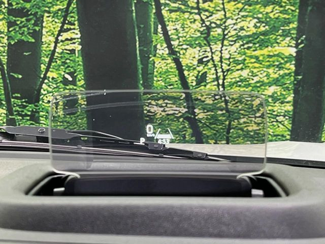 �y�w�b�h�A�b�v�f�B�X�v���C�z���݂̑��x�⑖�s�����f�W�^���\���ŉ^�]�ȑO���̃K���X�ɓ��e!�^�]���A�ڐ������炳���K�v�ȏ����m�F�ł���̂łƂ��Ă��֗��ň��S!