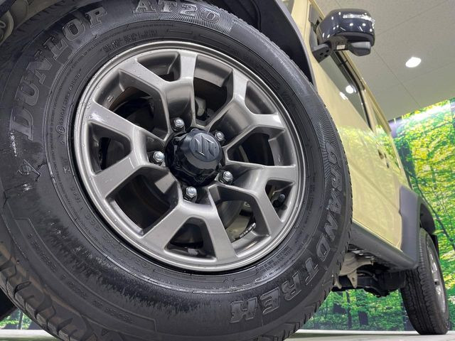 �y15�C���`�A���~�z�C�[���z�O�ςɃ}�b�`�����A���~�z�C�[���𑕒����Ă���܂��B�e��A���~�z�C�[����A�X�^�b�h���X�^�C�����戵�����Ă���܂��B���񂲑��k����������