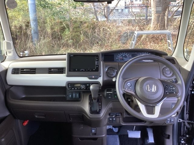 N-BOXL