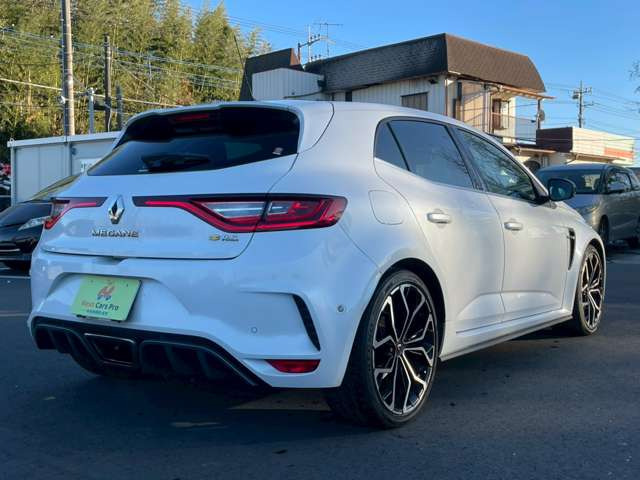 ���[���x����6��`120��܂ŁA���x�����z3��~����\�ł��B�x���񐔁A�x�����z�A�_��ɑΉ��v���܂��̂ł��x�����ɂ��s���Ȃ��q�l�����C�y�ɂ��⍇���A�����k���������B�����̂Ȃ��͈͂ł���Ă����Ē����܂��B