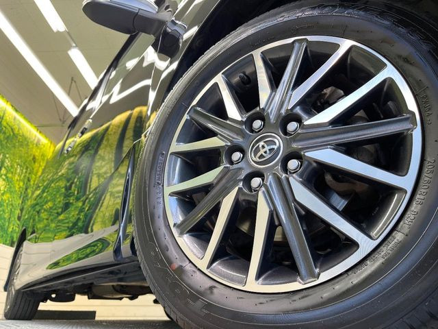 �y����16�C���`�A���~�z�C�[���z�O�ςɃ}�b�`���������A���~�z�C�[���𑕒����Ă���܂��B�e��ЊO�A���~�z�C�[����A�X�^�b�h���X�^�C�����戵�����Ă���܂��B���񂲑��k����������