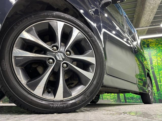 �y15�C���`�A���~�z�C�[���z�O�ςɃ}�b�`�����A���~�z�C�[���𑕒����Ă���܂��B�e��A���~�z�C�[����A�X�^�b�h���X�^�C�����戵�����Ă���܂��B���񂲑��k����������