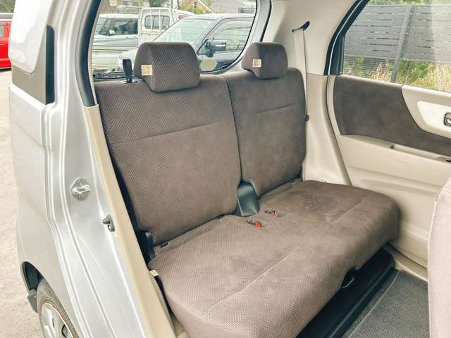 ���Ђł͌��I�������Ԃ𖈌���ʂɎd������s�Ȃ��A�����߂₷�����i�ł��񋟂��Ă���܂���