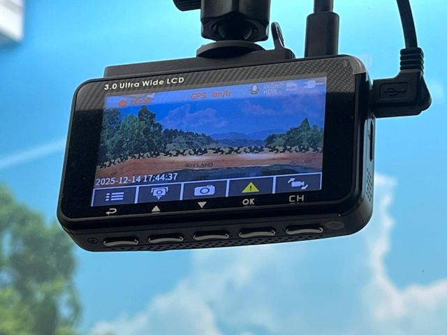 �y�h���C�u���R�[�_�[�z���S�E���S�ȃJ�[���C�t�ɕK�{�̃h���C�u���R�[�_�[�𑕔�!���s���͂������A������^�]�⎖�̂ɑ��������ۂ̏󋵂��f���ŋL�^���A����̃��X�N�ɔ����܂��B