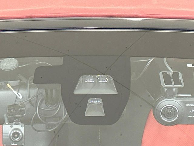 �y�V�e�B�u���[�L�T�|�[�g�z���s���ɑO���̎ԗ�����F�����A�Փ˂������Ȏ��͌x��ƃu���[�L�ŏՓˉ���Ɣ�Q�y�����A�V�X�g�B�����S�Ƀh���C�u�����y���݂��������܂��B