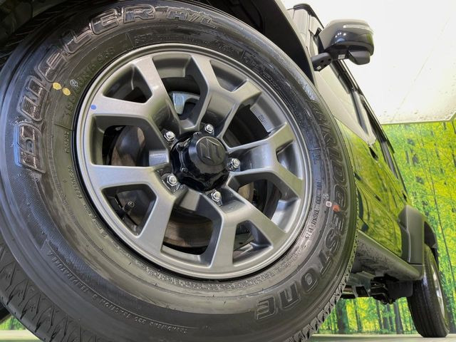 �y����15�C���`�A���~�z�C�[���z�O�ςɃ}�b�`���������A���~�z�C�[���𑕒����Ă���܂��B�e��ЊO�A���~�z�C�[����A�X�^�b�h���X�^�C�����戵�����Ă���܂��B���񂲑��k����������