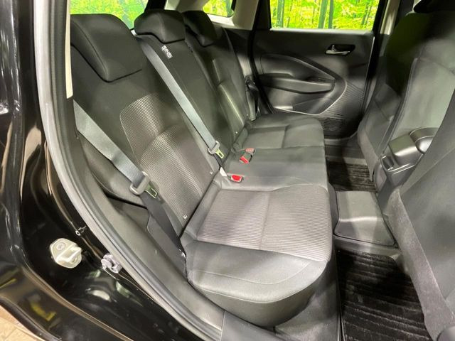 �R���p�N�g�J�[�ł����A�Z�J���h�V�[�g�͏\���ȍL����������K�ɂ���肢�������܂���V�[�g��|���đ傫�ȉו���ς񂾂�ƁA�p�r�̕����L��1��ł��B