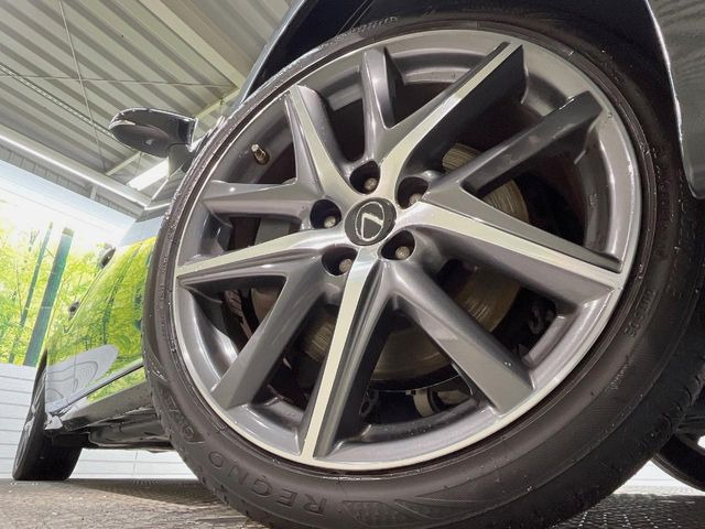 �y����19�C���`�A���~�z�C�[���z�O�ςɃ}�b�`���������A���~�z�C�[���𑕒����Ă���܂��B�e��ЊO�A���~�z�C�[����A�X�^�b�h���X�^�C�����戵�����Ă���܂��B���񂲑��k����������