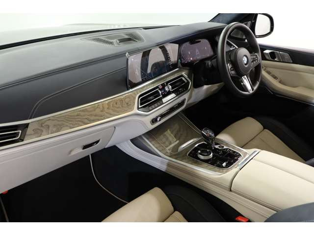 �E�}���`�t�@���N�V����M�X�|�[�c���U�[�X�e�A�����O�z�C�[���E�V�t�g�p�h���E�A�b�V���O���C���u���b�N�t�@�C���E�b�h�C���e���A�g�����EBMW Individual �A���J���^���A���\���W�b�g���[�t���C�j���O