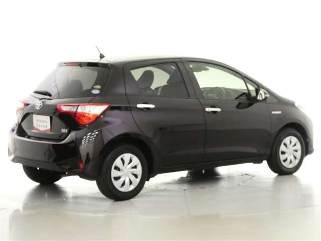 ヴィッツ1.5 ハイブリッド F セーフティ エディションII