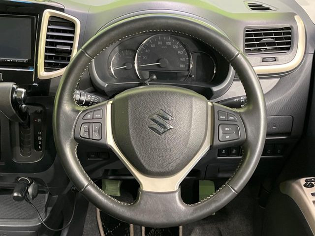 �y�����v�����X�e�A�����O�z�㎿�Ȋv���g�p���邱�ƂŁA��ɂ����������݂ƂĂ��^�]���₷���n���h���ł���