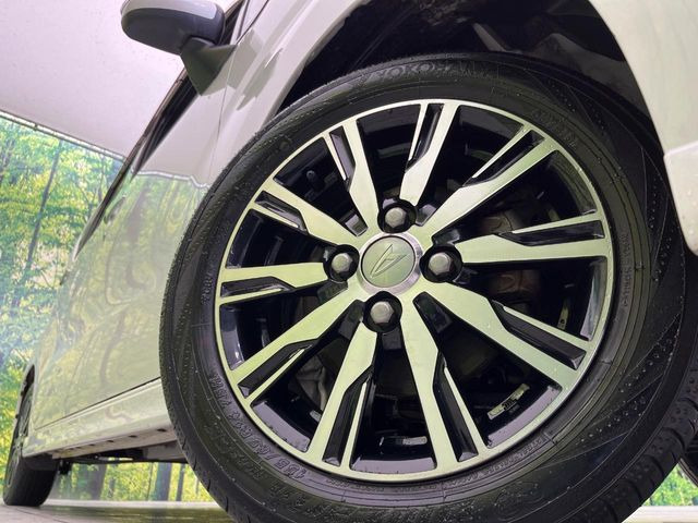 �y����14�C���`�A���~�z�C�[���z�O�ςɃ}�b�`���������A���~�z�C�[���𑕒����Ă���܂��B�e��ЊO�A���~�z�C�[����A�X�^�b�h���X�^�C�����戵�����Ă���܂��B���񂲑��k����������