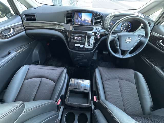 エルグランド2.5 250ハイウェイスターS