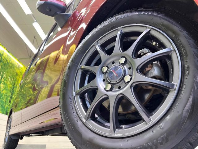 �y14�C���`�A���~�z�C�[���z�O�ςɃ}�b�`�����A���~�z�C�[���𑕒����Ă���܂��B�e��A���~�z�C�[����A�X�^�b�h���X�^�C�����戵�����Ă���܂��B���񂲑��k����������