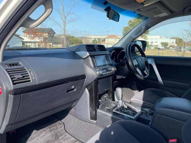 ���X�ł͂��_�񒸂��܂������q�l�Ƀh���C�u���R�[�_�[��K���X�R�[�e�B���O�{�H�ȂǁA���l�i��}���Ă��񋟂����Ē����Ă���܂��B�ڍׂ̓X�^�b�t�܂ł��C�y�ɂ��₢���킹���������܂��B