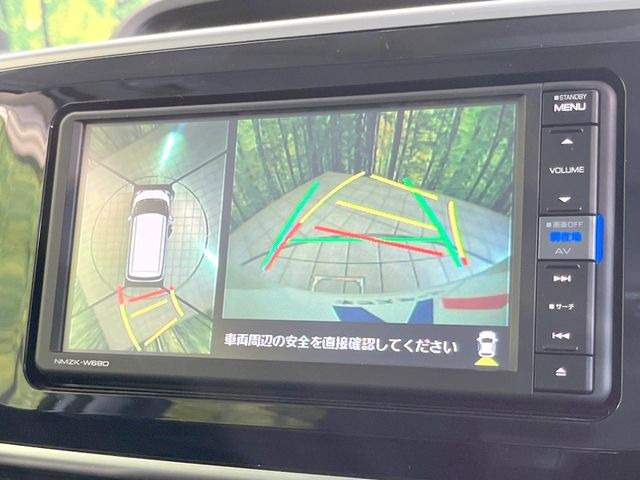 �y�p�m���}���j�^�[�z��p�̃J�����ɂ��A�ォ�猩���낵���悤�Ȏ��_��360�x�N���}�̎��͂��m�F���邱�Ƃ��ł��܂������p�������m�F���₷���A�����ꏊ�ł̐؂�Ԃ��⒓�Ԃ��X���[�Y�ɍs���܂��B