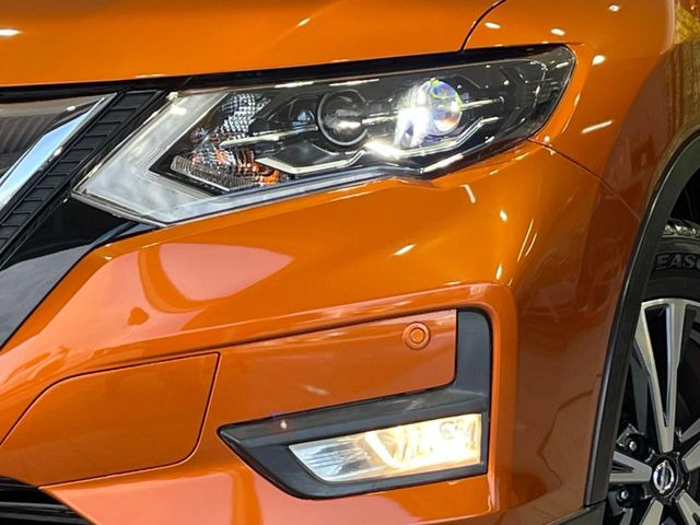 �yLED�w�b�h���C�g�z���V����ԑ��s�����ǍD�Ȏ��E���m�ۂ����S���ĉ^�]�ł��鍂�P�xLED�w�b�h���C�g�𑕔�!�_�����x�������A����d�͂��}�����Ă��܂��B