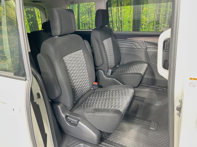 ���ڒ����̓E�H�[�N�X���[�ƂȂ��Ă���܂��B���ڂƎO��ڂ̈ړ�����~�肪�Ƃ��Ă��y�ɂȂ�̂ŁA���~��̍ۂ��X�g���X�������邱�Ƃ͂���܂����