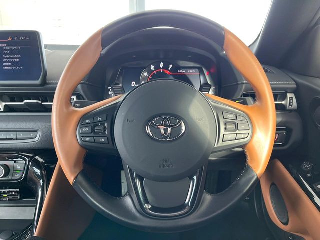 �y�����v�����X�e�A�����O�z�㎿�Ȋv���g�p���邱�ƂŁA��ɂ����������݂ƂĂ��^�]���₷���n���h���ł���