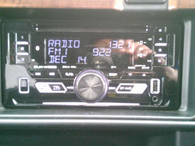 ���C�ɓ���̉��y�𒮂��Ȃ���y�����^�]�ł���!CD�X�e���I�t�����ʓr�J�[�i�r����舵���Ă��܂��̂ł����k���ĉ������B