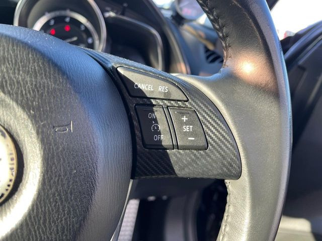 �y�N���[�Y�R���g���[���z�������H�����N���N���s�B�A�N�Z���𗣂��Ă���葬�x�ő��s���ł��A�������^�]���̕��S���y��!�����E�������ȒP�ȃX�C�b�`����Œ����ł��܂��B