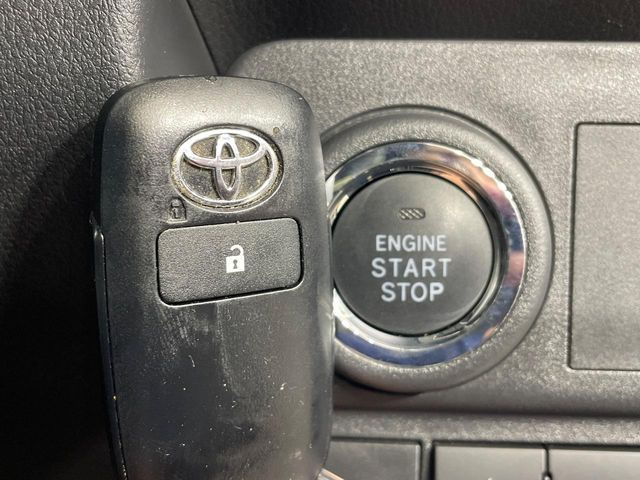 �y�X�}�[�g�L�[�z�J�o����|�P�b�g�ɓ��ꂽ�܂܂ł��h�A�̎{���E�������\�ȃX�}�[�g�L�[�𑕔��B�G���W���̃I���E�I�t�����J�M�����o���K�v����������Ƃ��Ă��֗��ł���