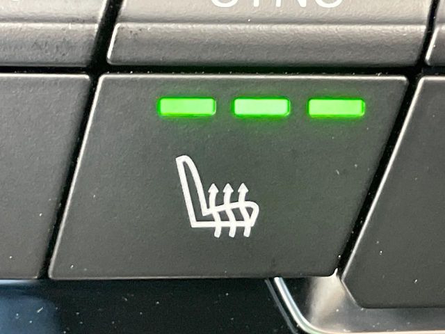 ���t�����g�V�[�g�q�[�e�B���O:�^�]�ȁE����ȋ��ɎO�i�K�Œ��߂��\�ȃV�[�g�q�[�^�[�𑕔����Ă���܂��B�G�߂��킸���K�ɂ��g�p���������܂��B