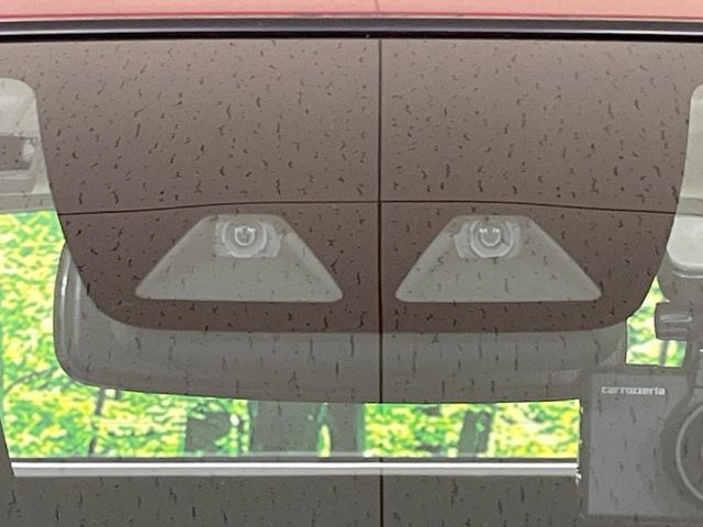 �y�X�}�[�g�A�V�X�g�z���s���ɑO���̎ԗ�����F�����A�Փ˂������Ȏ��͌x��ƃu���[�L�ŏՓˉ���Ɣ�Q�y�����A�V�X�g�B�����S�Ƀh���C�u�����y���݂��������܂��B