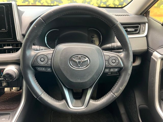 �y�����v�����X�e�A�����O�z�㎿�Ȋv���g�p���邱�ƂŁA��ɂ����������݂ƂĂ��^�]���₷���n���h���ł���