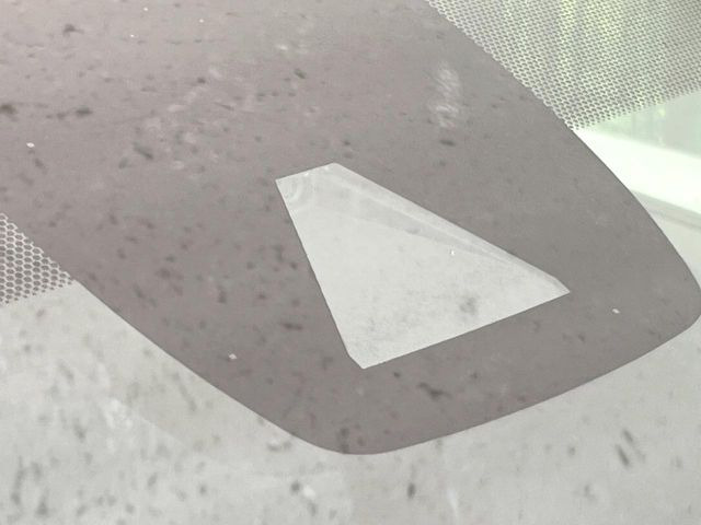 �y�v���N���b�V���Z�[�t�e�B�z�O���̎ԗ��������m���A�Փ˂������Ȏ��͌x��Œ��ӂ𑣂��A�u���[�L�𓥂ޗ͂��T�|�[�g�B�u���[�L�𓥂߂Ȃ������ꍇ�͏Փ˔�Q�y���u���[�L���쓮�A�Փˉ�����T�|�[�g���܂��B