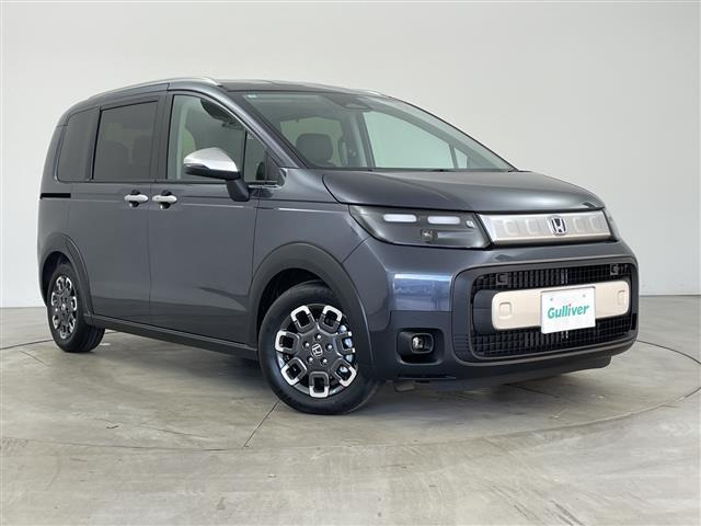 フリード1.5 e:HEV クロスター