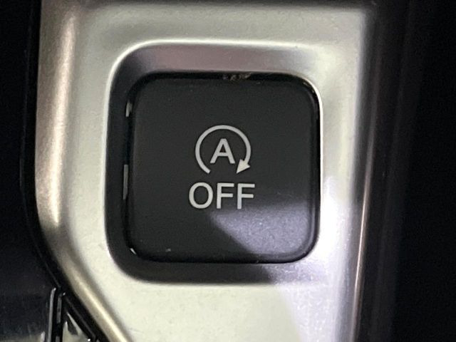 �y�A�C�h�����O�X�g�b�v�z�ԐM����a�؂Œ�Ԃ����ۂɃG���W�����~���A���ʂȔR���̏����}���܂��B�R��������ی�ɂȂ���@�\��G���W���̓u���[�L�𗣂��΍Ďn�����܂��B