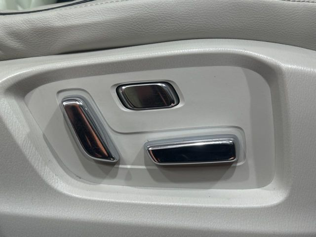 �y�^�]��8WAY�p���[�V�[�g�z���N���C�j���O����V�[�g���t�^�[�܂ŁA�X�C�b�`��ŊȒP�ɃV�[�g�̔��������\!�����ɍœK�ȃV�[�g�|�W�V�����ɃZ�b�g���āA���K�ȃh���C�u�����y���݂��������B