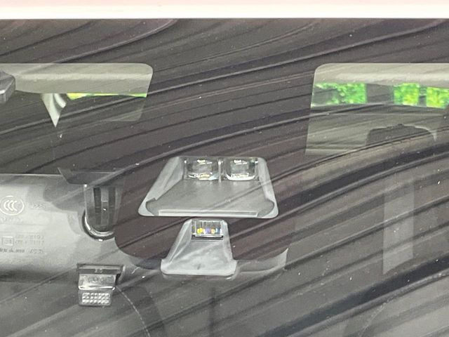 �y�O�He-Assist�z���s���ɑO���̎ԗ�����F�����A�Փ˂������Ȏ��͌x��ƃu���[�L�ŏՓˉ���Ɣ�Q�y�����A�V�X�g�B�����S�Ƀh���C�u�����y���݂��������܂��B