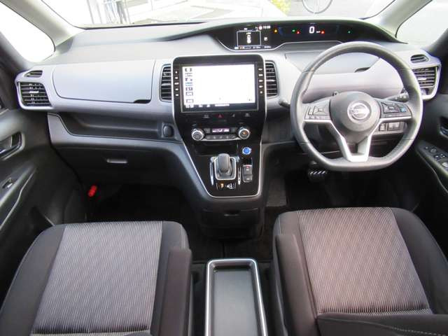 セレナ1.2 e-POWER ハイウェイスターV