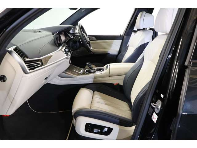 �ڂ����I�v�V������ڍׂ͕��Ќ����z�[���y�[�W������������������܂��B