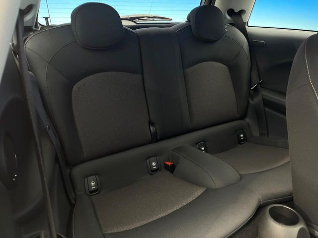 ���㕔���Ȃ��C�ɂȂ�悤�ȃL�Y�E�����ւ��蓙�A�傫�ȃ_���[�W�͂Ȃ��A�ǍD�ȏ�Ԃł��B