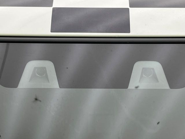 �y�X�Y�L �Z�[�t�e�B�T�|�[�g�z���s���ɑO���̎ԗ�����F�����A�Փ˂������Ȏ��͌x��ƃu���[�L�ŏՓˉ���Ɣ�Q�y�����A�V�X�g�B�����S�Ƀh���C�u�����y���݂��������܂��B