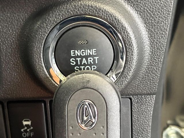 �y�L�[�t���[�V�X�e���z�J�o����|�P�b�g�ɓ��ꂽ�܂܂ł��h�A�̎{���E�������\�ȃX�}�[�g�L�[�𑕔��B�G���W���̃I���E�I�t�����J�M�����o���K�v����������Ƃ��Ă��֗��ł���