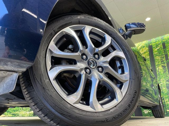 �y����16�C���`�A���~�z�C�[���z�O�ςɃ}�b�`���������A���~�z�C�[���𑕒����Ă���܂��B�e��ЊO�A���~�z�C�[����A�X�^�b�h���X�^�C�����戵�����Ă���܂��B���񂲑��k����������