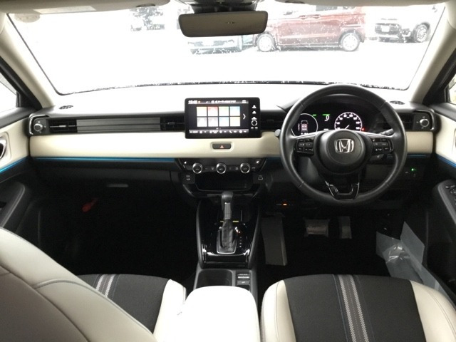 ヴェゼル1.5 e:HEV Z プレイパッケージ