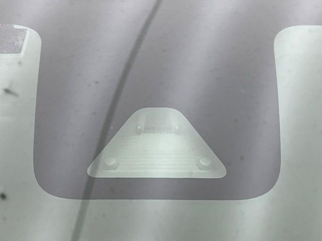 �y�X�}�[�g�A�V�X�g�z���s���ɑO���̎ԗ�����F�����A�Փ˂������Ȏ��͌x��ƃu���[�L�ŏՓˉ���Ɣ�Q�y�����A�V�X�g�B�����S�Ƀh���C�u�����y���݂��������܂��B